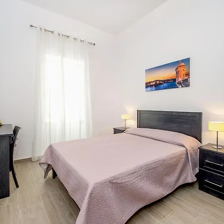 Seabreeze Δωμάτια σε οικογενειακή κατοικία Σλιέμα