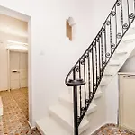 11 Seabreeze House *